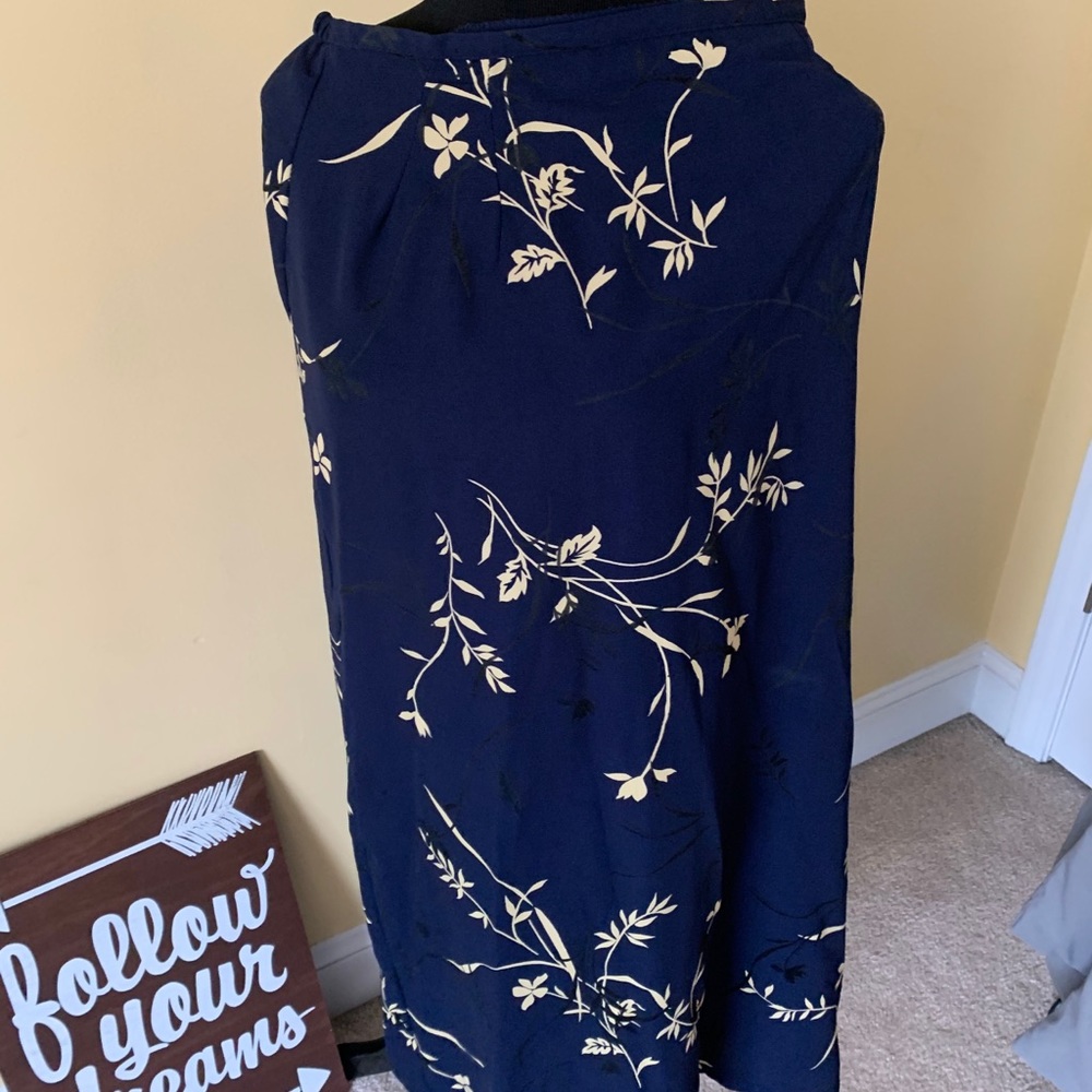 Navy unlined skirt